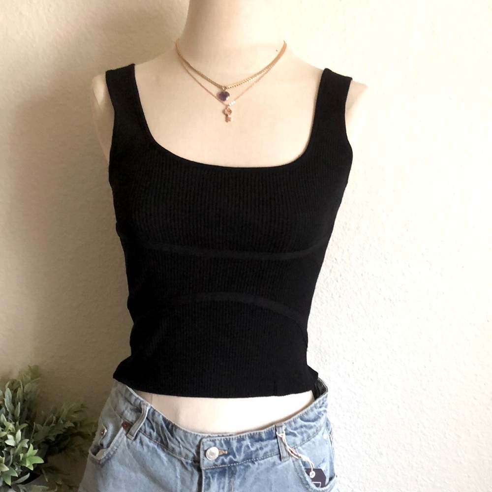 Black ribbed tank top